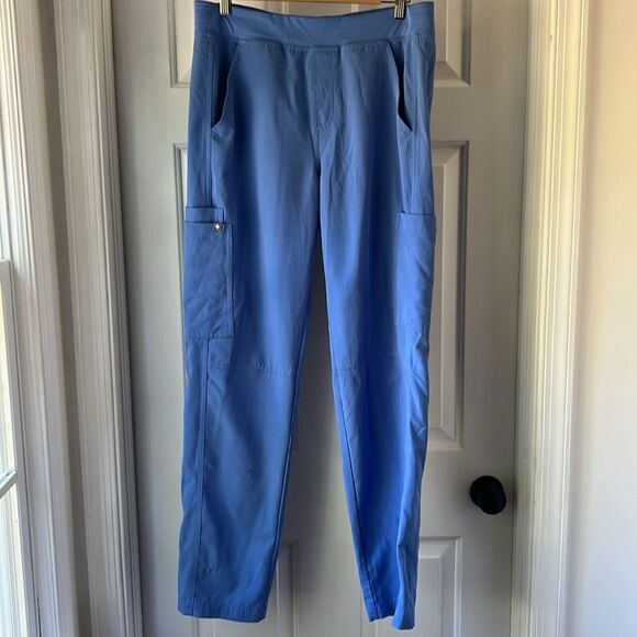 Figs Men's Technical Collection Axim Cargo Scrub Pants in Blue Medium